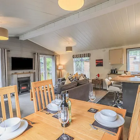 度假居 Daffodils *