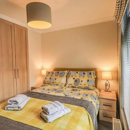 度假居 Daffodils *